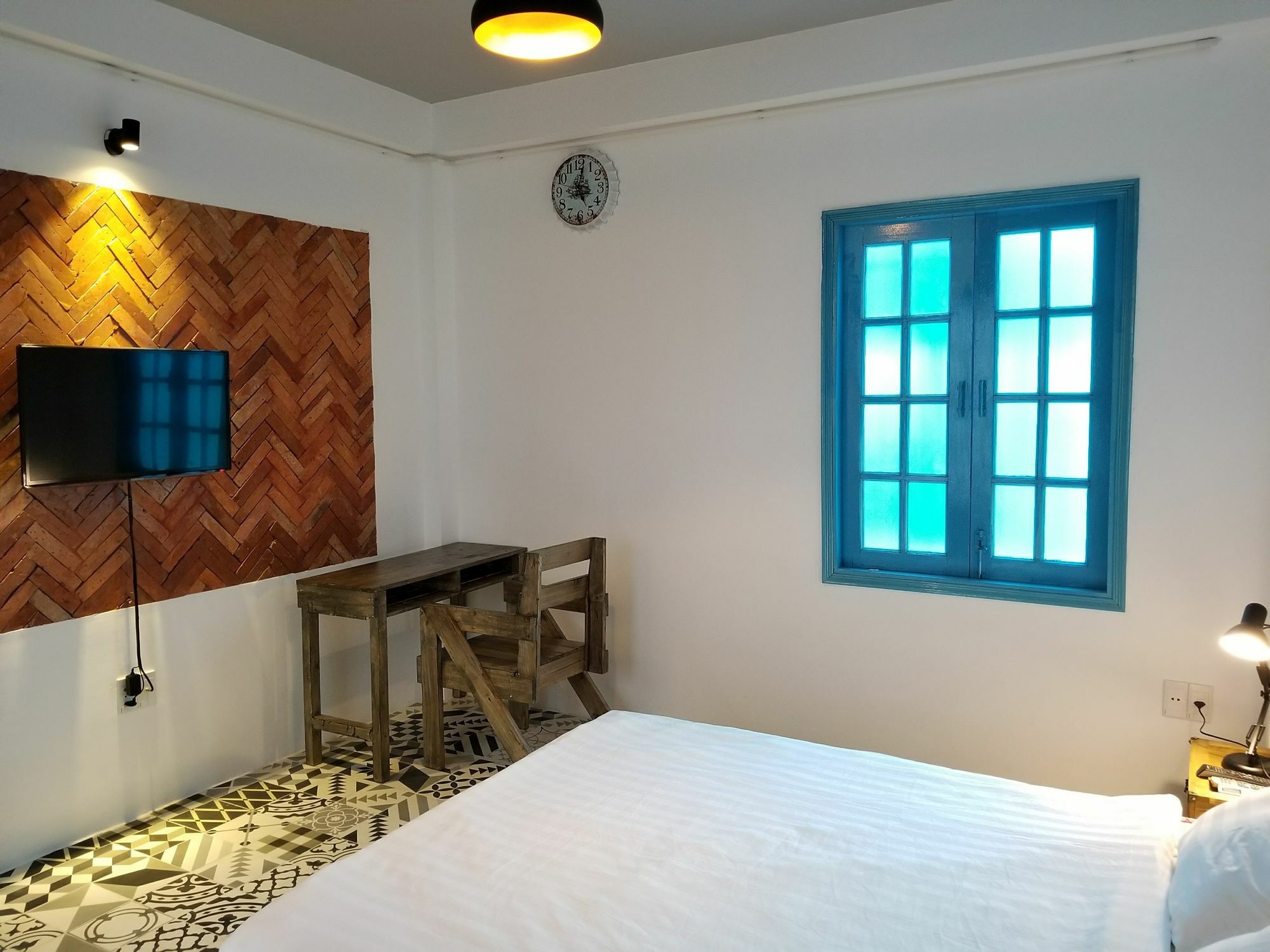 Timemark Travel Homestay & Hostel Хошимин Экстерьер фото