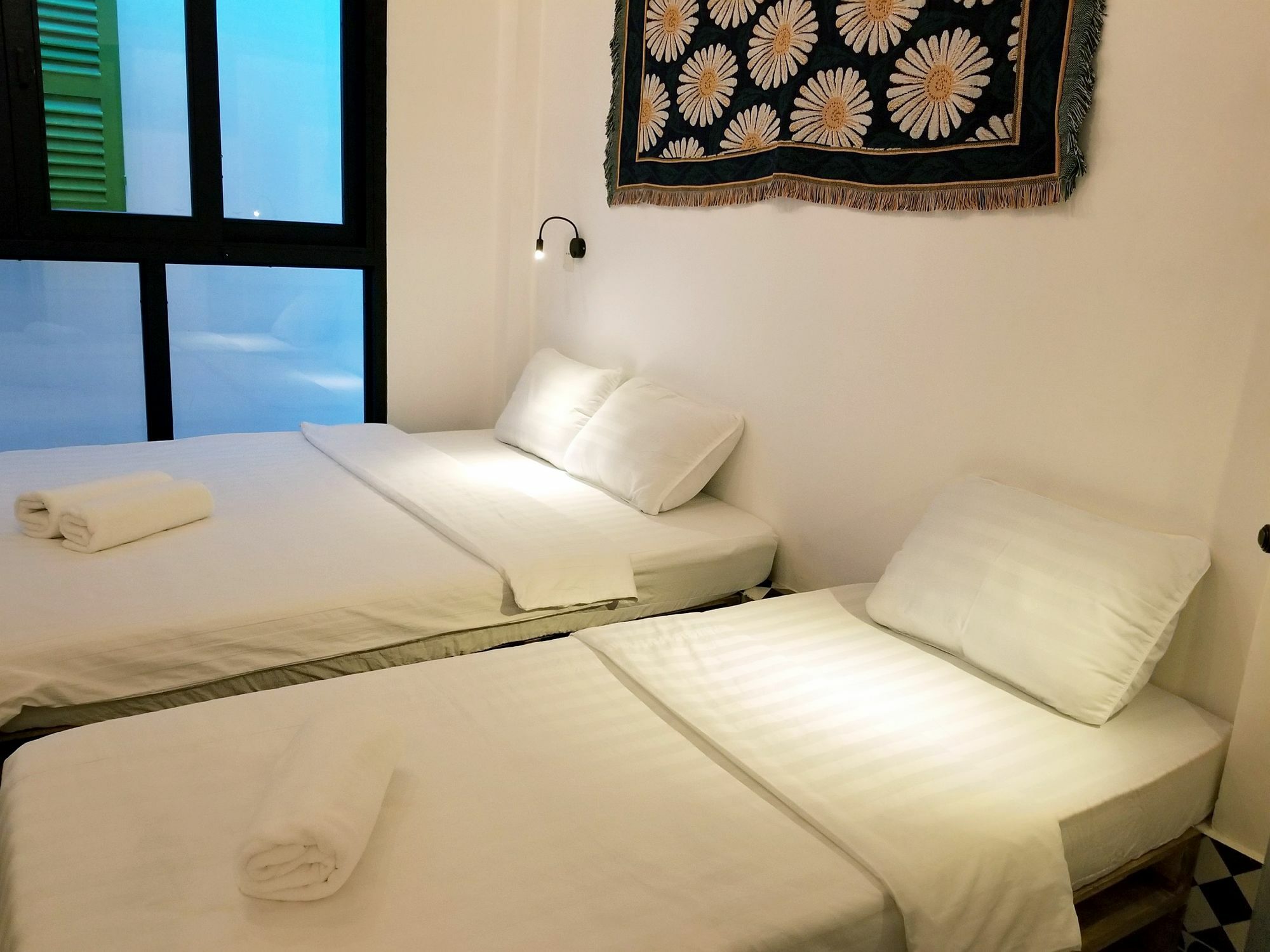 Timemark Travel Homestay & Hostel Хошимин Экстерьер фото