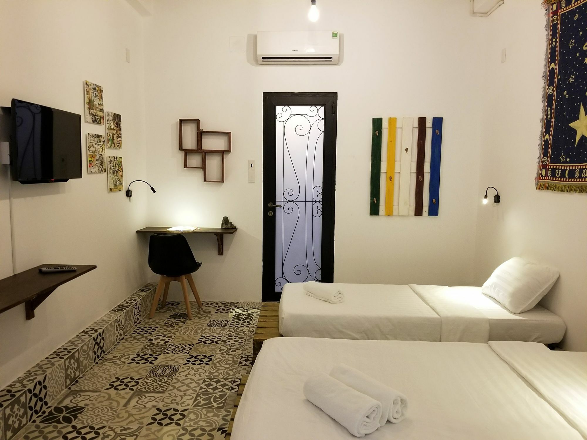 Timemark Travel Homestay & Hostel Хошимин Экстерьер фото