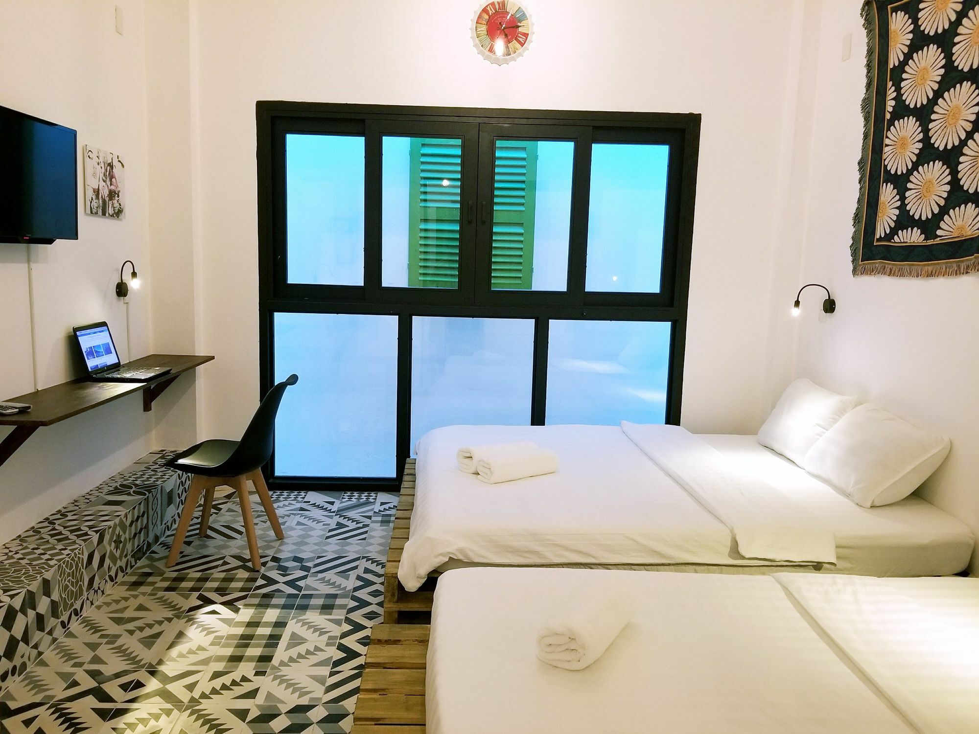 Timemark Travel Homestay & Hostel Хошимин Экстерьер фото